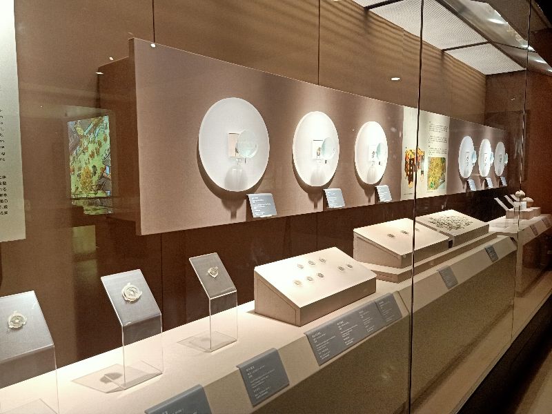 跟我到大唐西市，去看唐代长安城最繁华的商贸中心