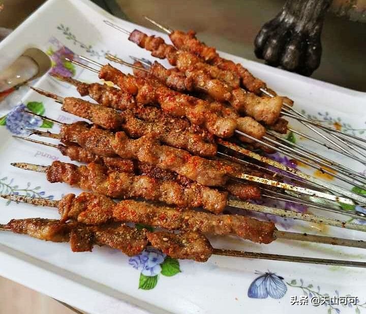 为什么羊肉串上的肥肉那么香,为什么羊肉串那么多筋