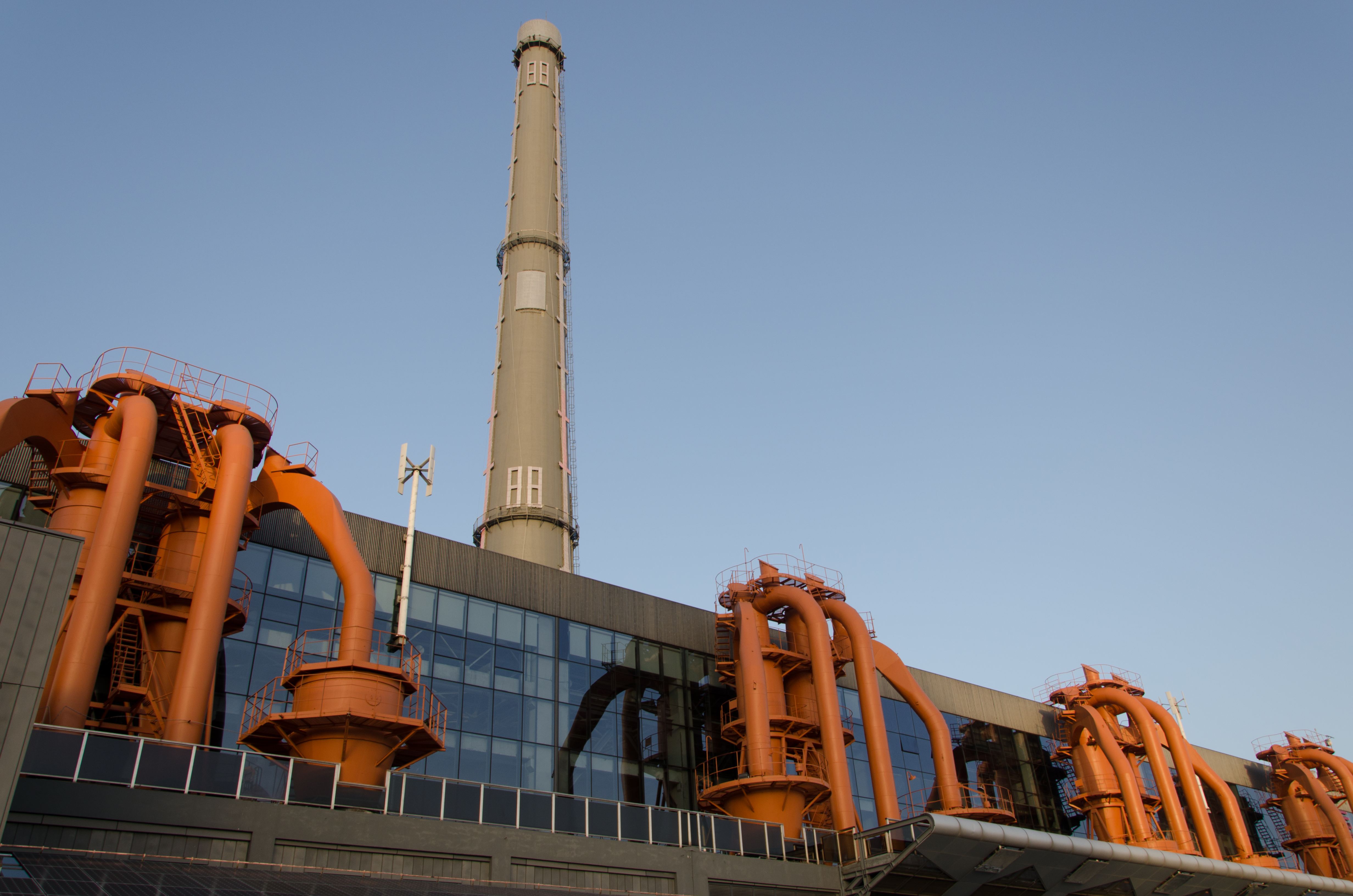 一个灰姑娘的蜕变,一个灰姑娘变成了白天鹅的故事