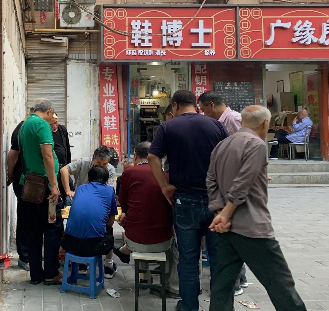 青山建设6路必吃的十大馆子,建湖必吃的馆子大全