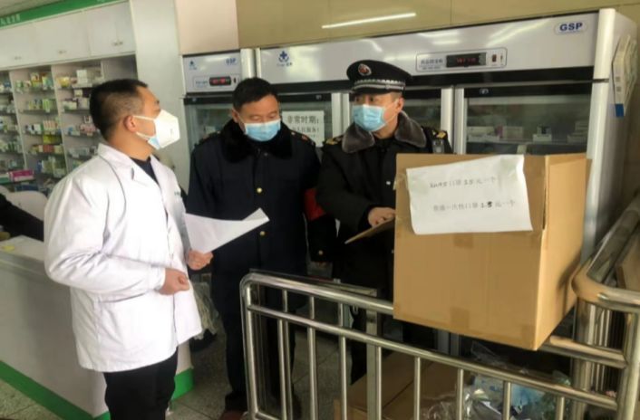 市场监管人员真抓实干履职尽责,崇阳市场监督管理局成员