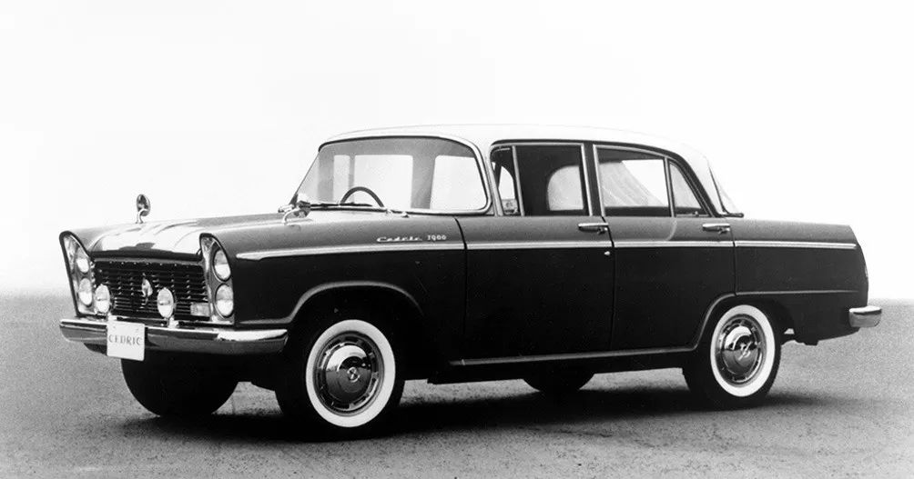 日产公爵老款车型,日产丰田皇冠