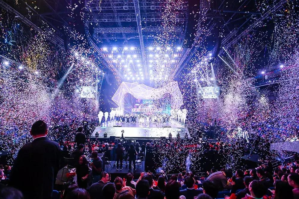 双11十年创造者：因何相信，为何看见