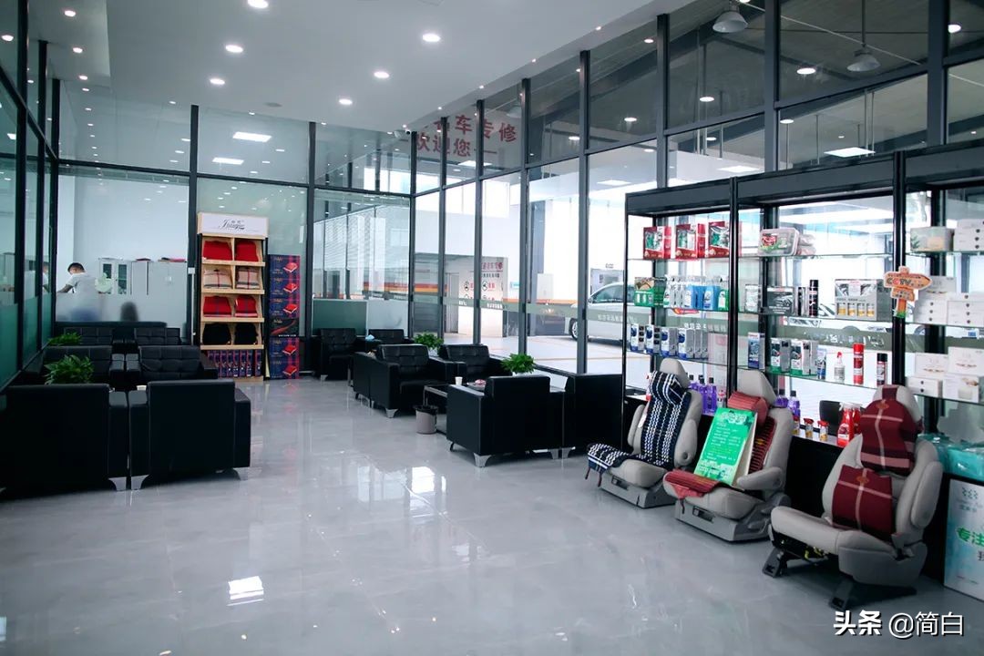 汽车生活丨众里寻他千百度，蓦然回首，长骏名车，落户襄阳，