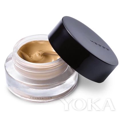 为什么？嫁给15亿身价的总裁，却没请化妆师来化新娘妆？