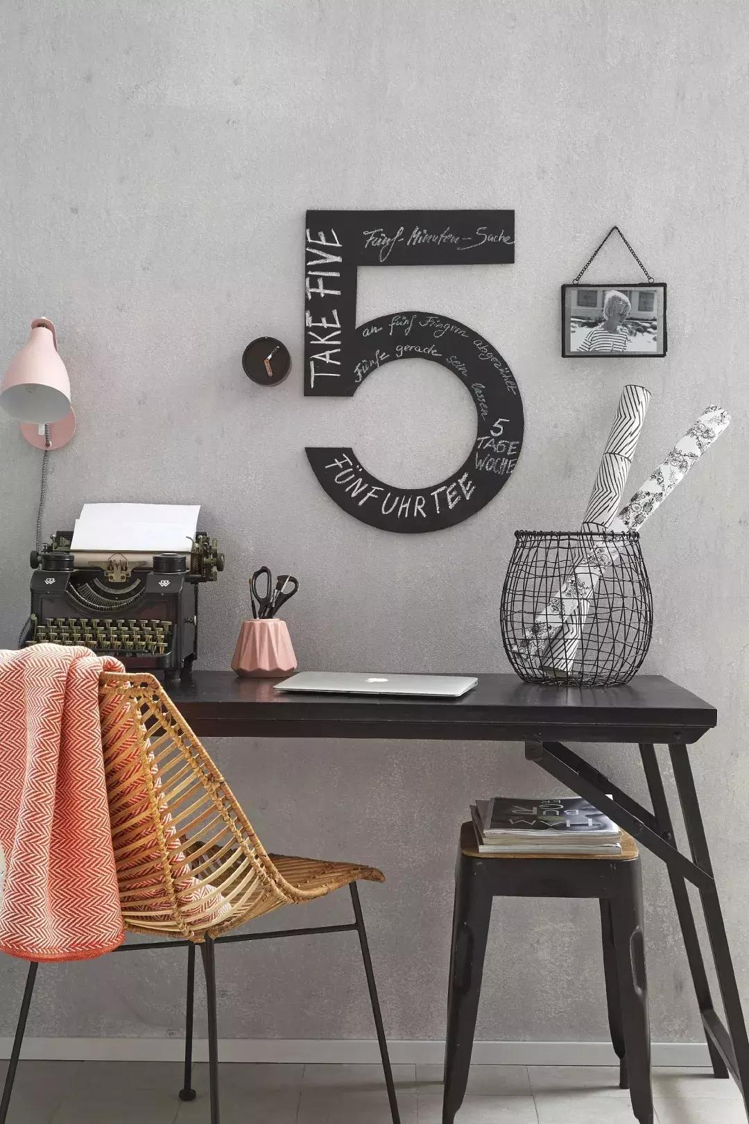 墙面可以全部都刷水性黑板漆吗,黑板漆刷墙面