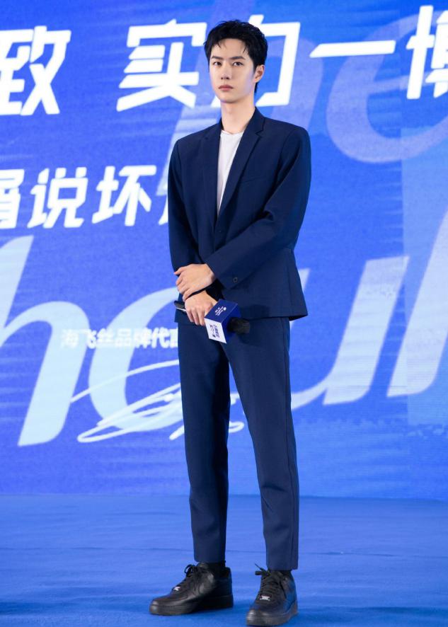 王一博潮流视频,王一博秋冬造型合集