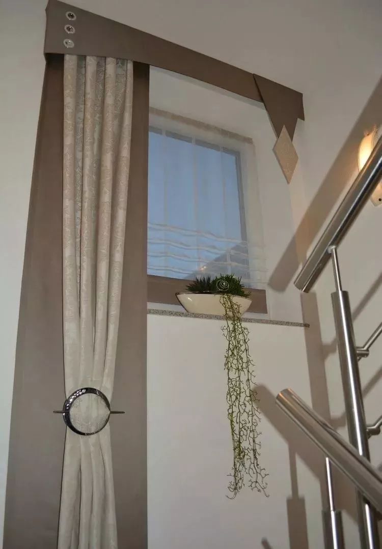 别墅客厅窗帘最新款式效果图,2020别墅窗帘