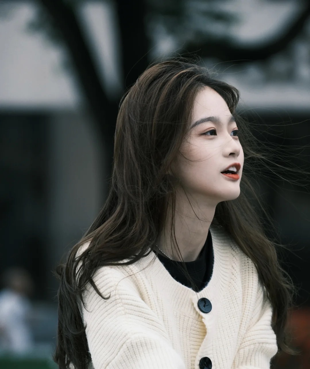 干性皮肤发红发烫怎么办,皮肤发红发痒脱皮要怎样保湿好