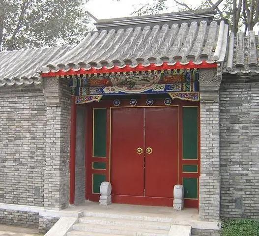 古代大门为什么往里开,古代大门深度要求