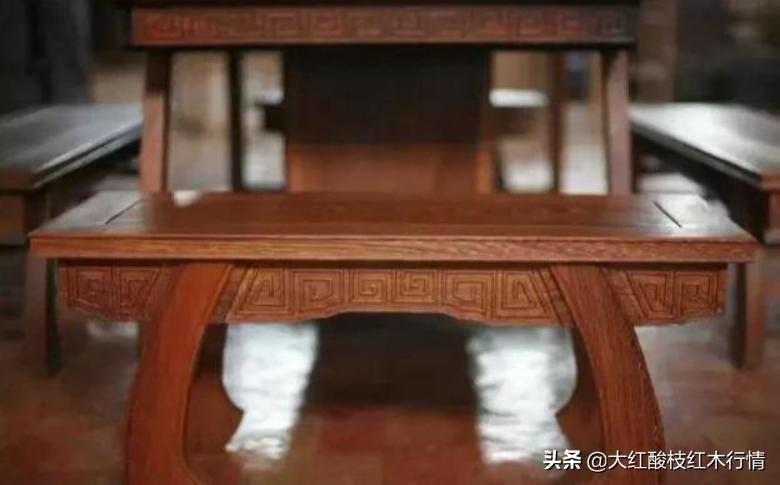 红木和鸡翅木的区别,鸡翅木怪异