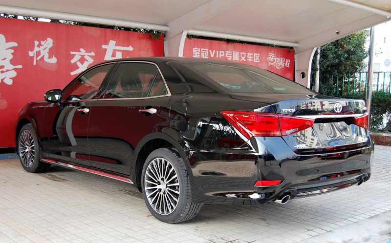 丰田召回112万辆汽车车主怎么办,丰田皇冠召回后保险杠