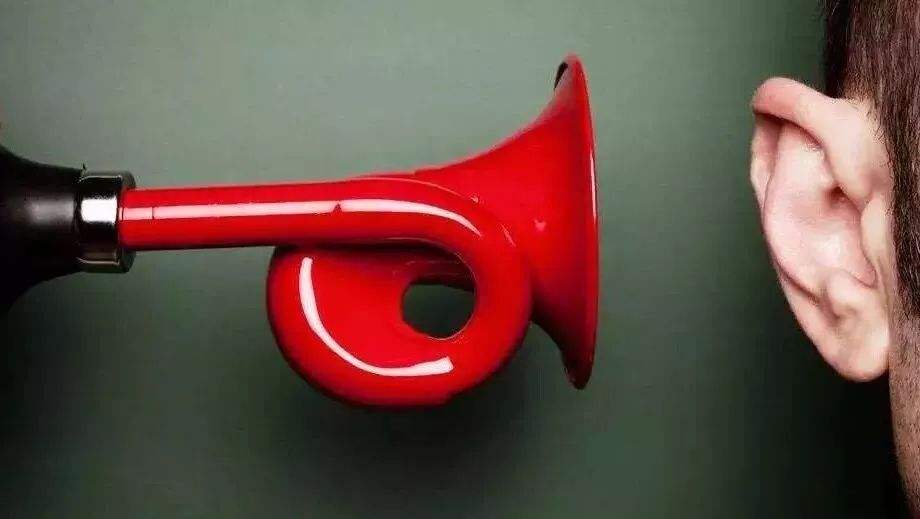 老人耳背交流,老人耳背对话