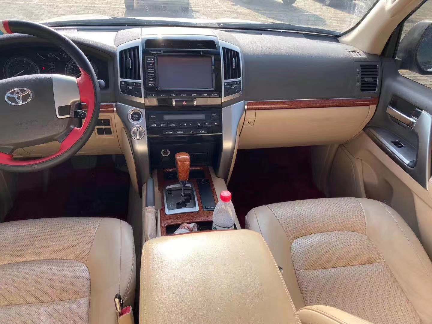 13年的兰德酷路泽4.0现在多少钱,13年兰德酷路泽4500价格