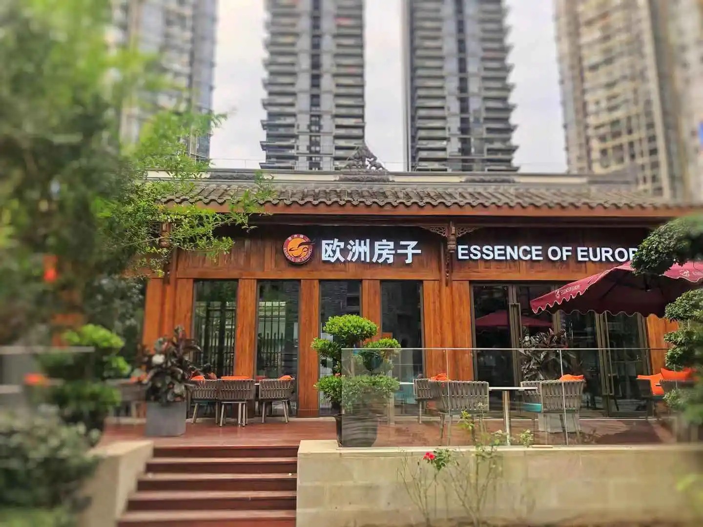 成都鹭岛风景区,鹭岛艺术城高端吗