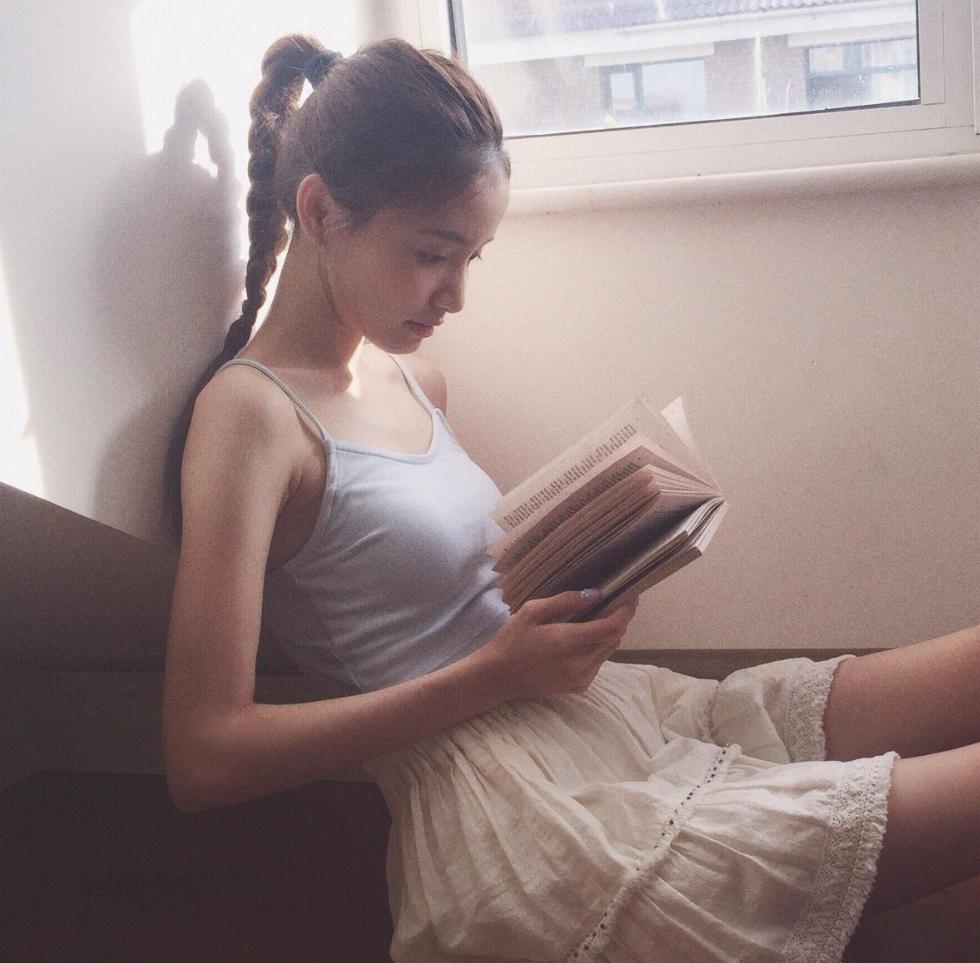 女儿经期初潮妈妈注意什么,女儿月经初潮有什么预兆