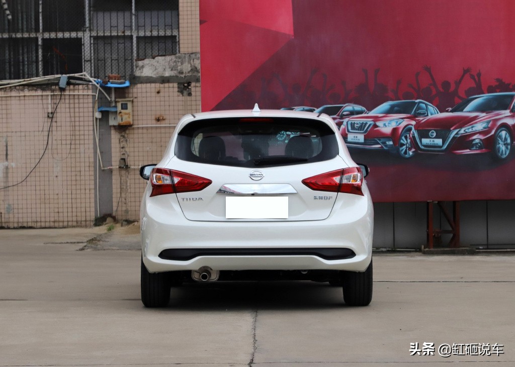 最新款日产骐达价格,11款骐达空间大吗