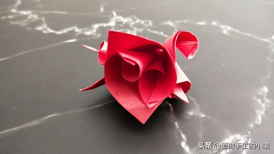 玫瑰花折纸图解,玫瑰花千纸鹤折纸图解