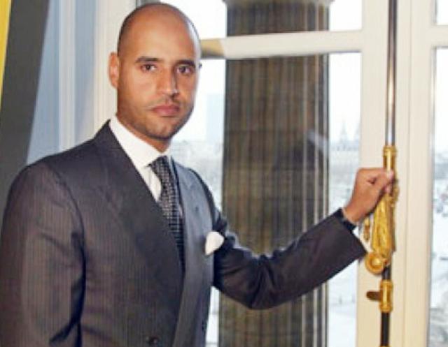 沙漠枭雄卡扎菲,沙漠狂人卡扎菲完整视频