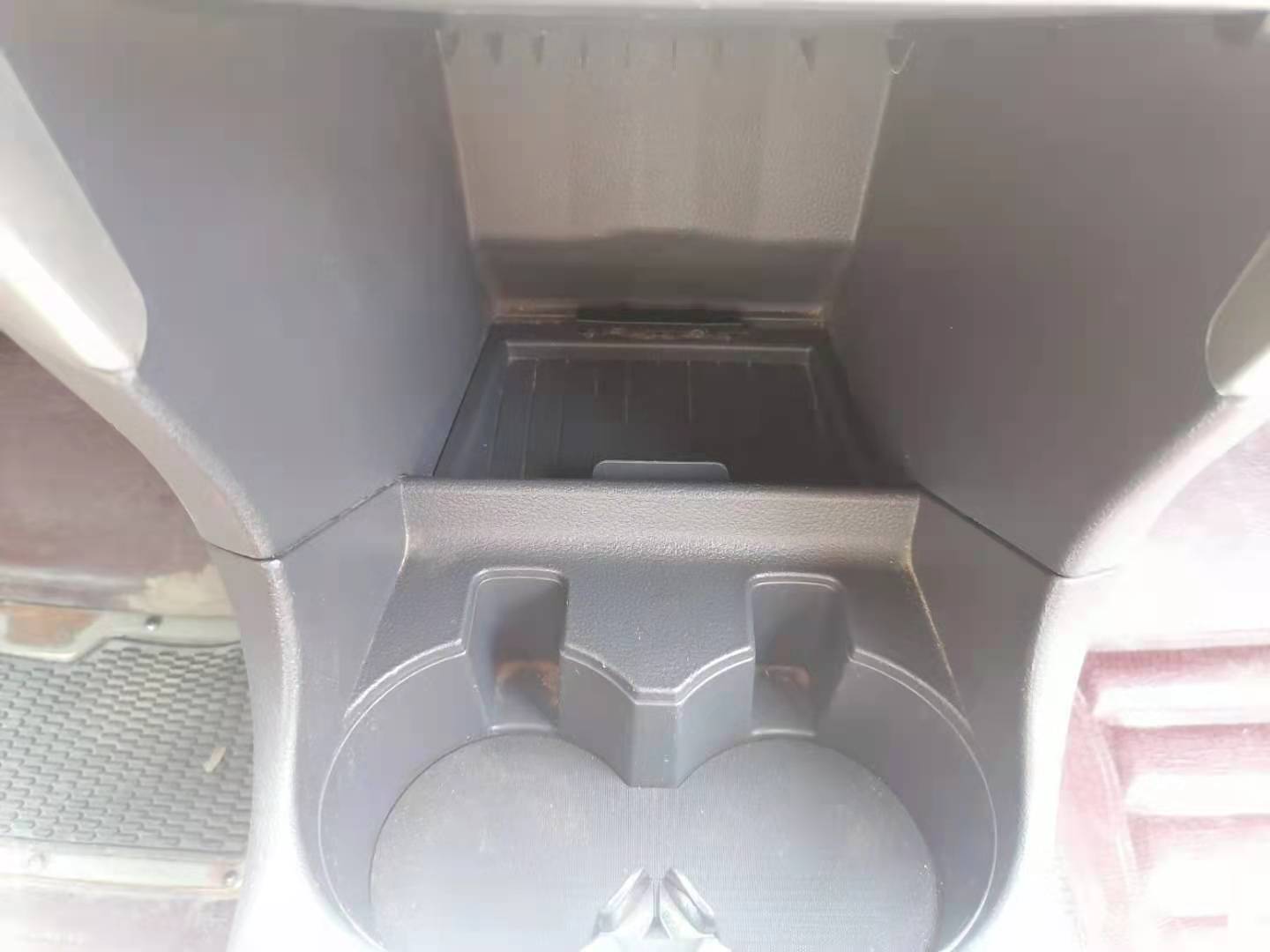 胖哥1万买车,胖哥两百万收奥迪rs6