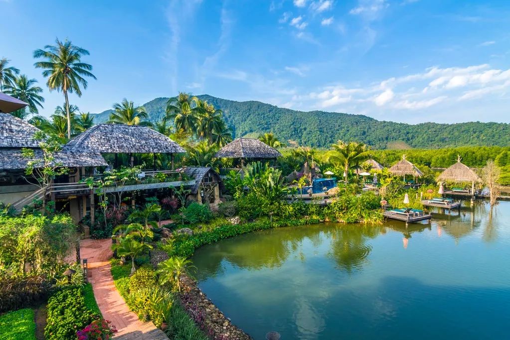 象岛和苏梅哪个好,比普吉岛性价比高的地方