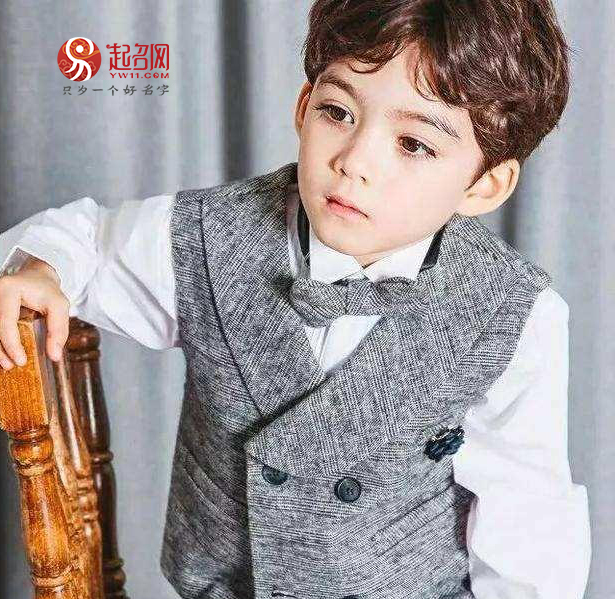 金榜题名男宝宝名字,超凡脱俗的男宝宝好名