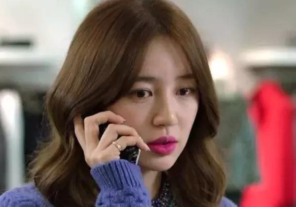 职场口红色推荐显白潮色,比较适合上班涂比较淡的口红