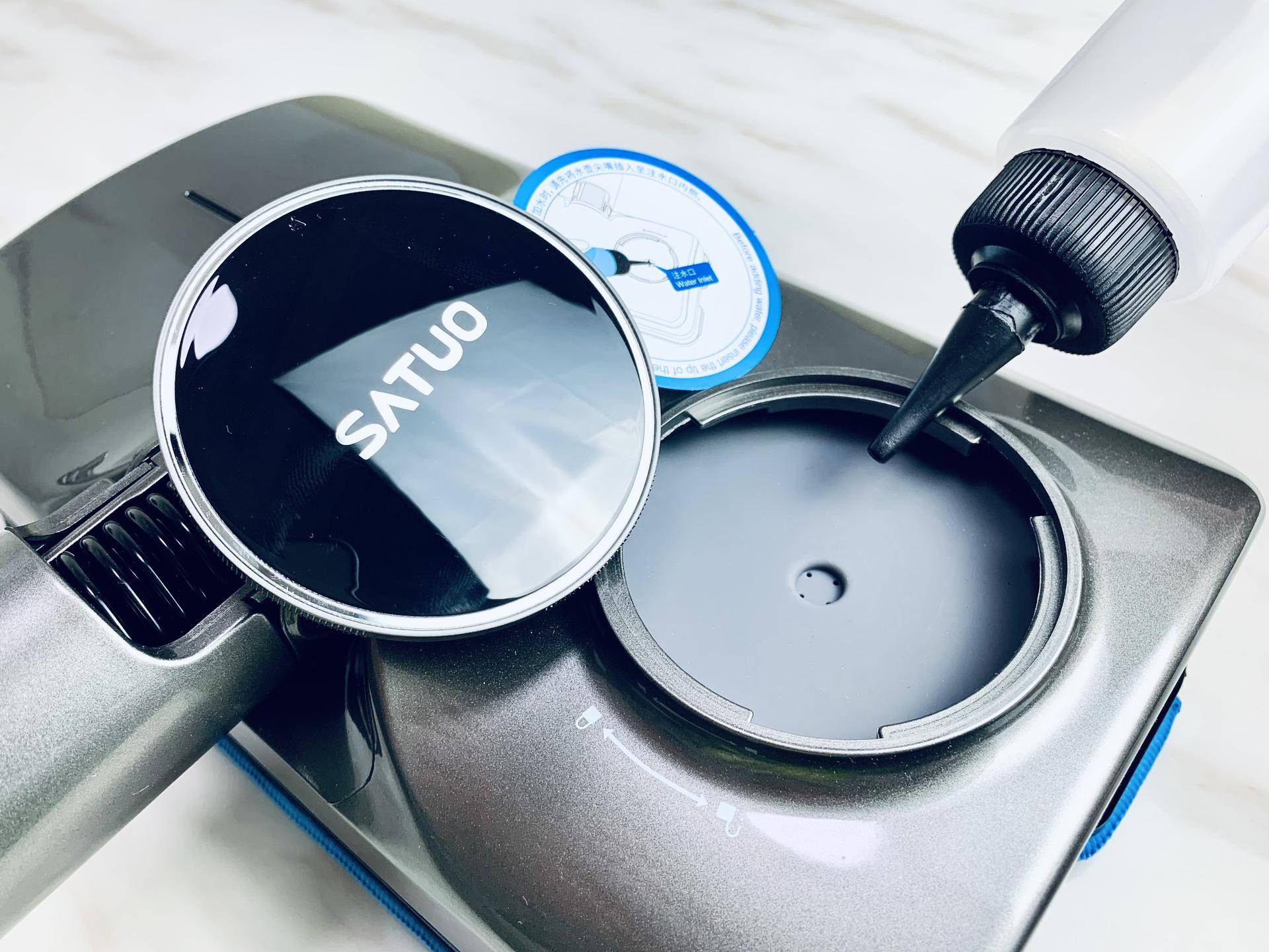 吸尘器拖地无死角,吸尘器清理地面勤快爱干净