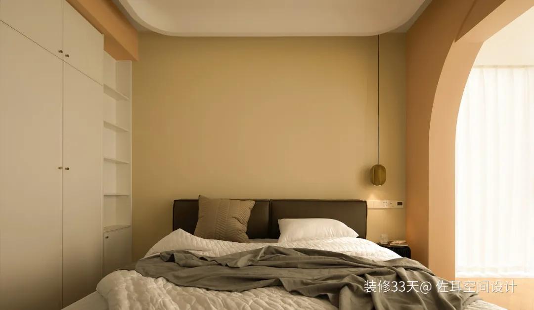 因卧室太小能买一大一小床头柜吗,卧室太小放不下梳妆台