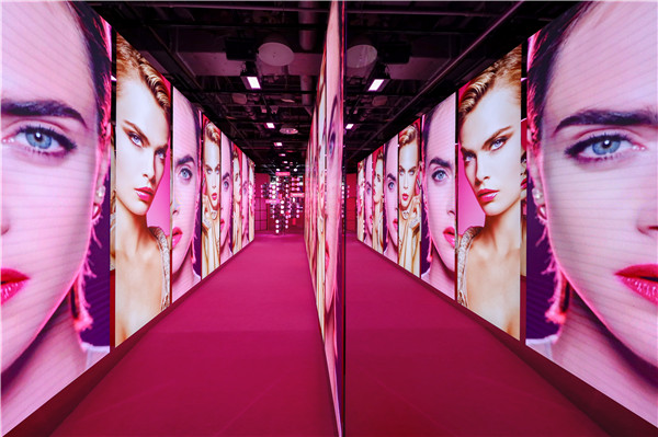 粉口红迪奥,迪奥新品保湿闪亮唇膏