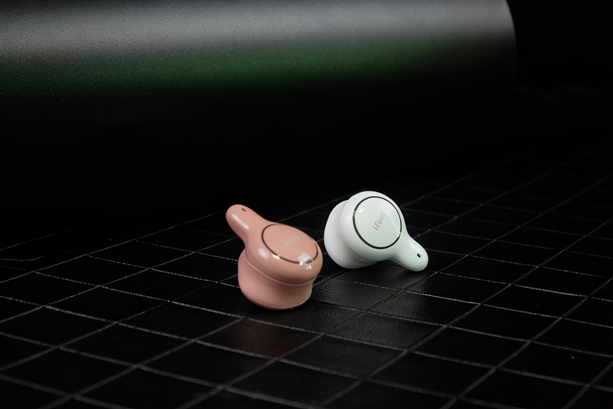 情人节礼物玫瑰和口红,情人节礼物兰蔻口红