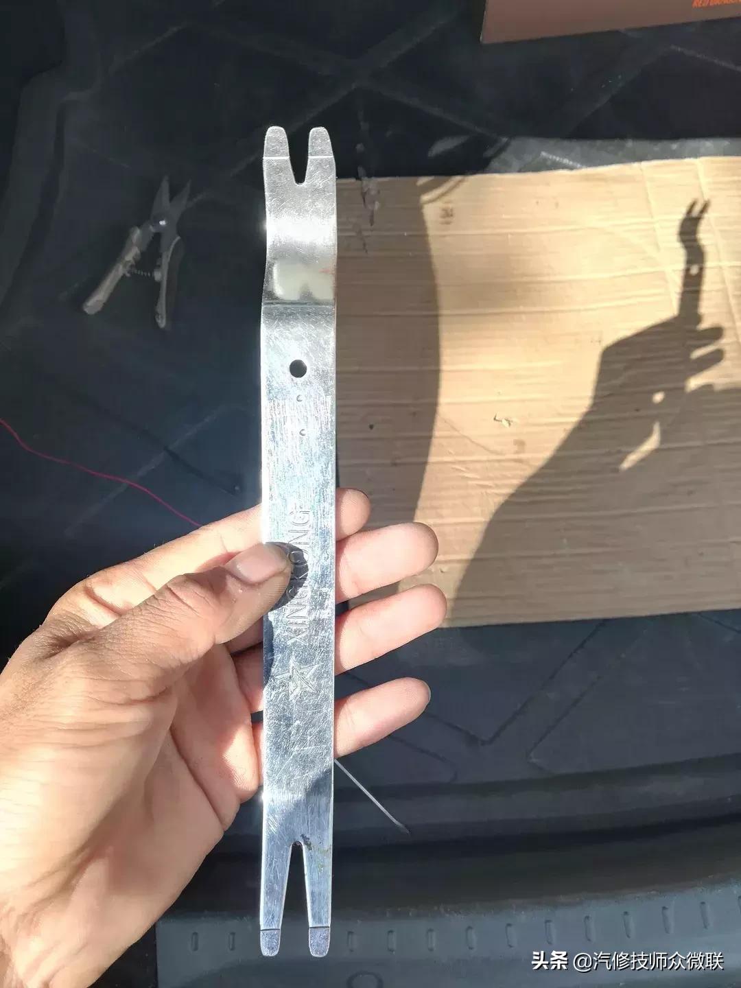 本田雅阁无法控制右后玻璃升降器,本田雅阁主驾驶车窗不能升降