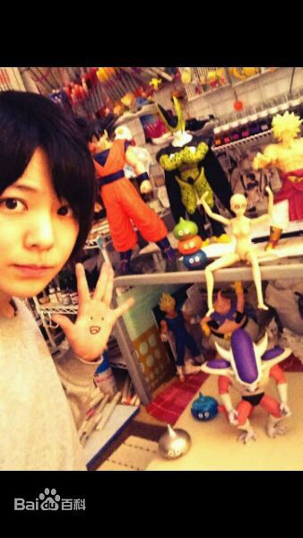 画这个愚蠢裸男漫画的背后,竟是一个可爱的男孩子?