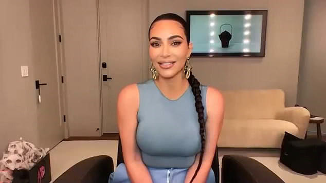 金卡戴珊澄清化妆品,金卡戴珊被网友质疑