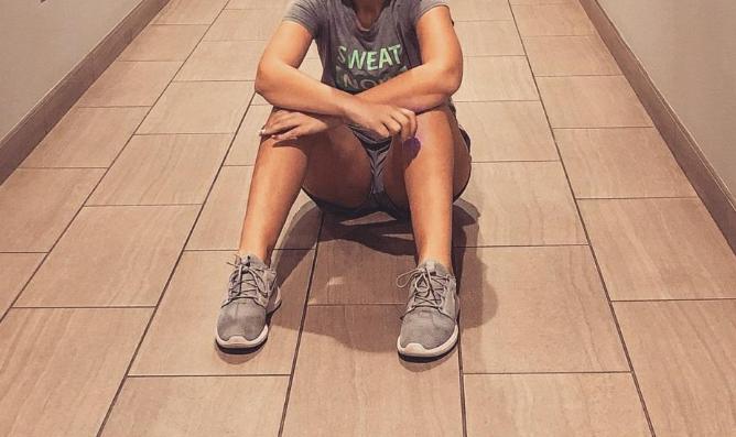 喝增肌粉爆痘需要补充什么,为什么喝增肌粉容易爆痘