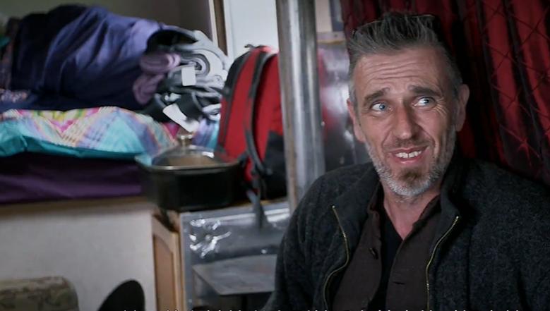 英国纪录片富哥哥穷弟弟,英国版变形计交换人生