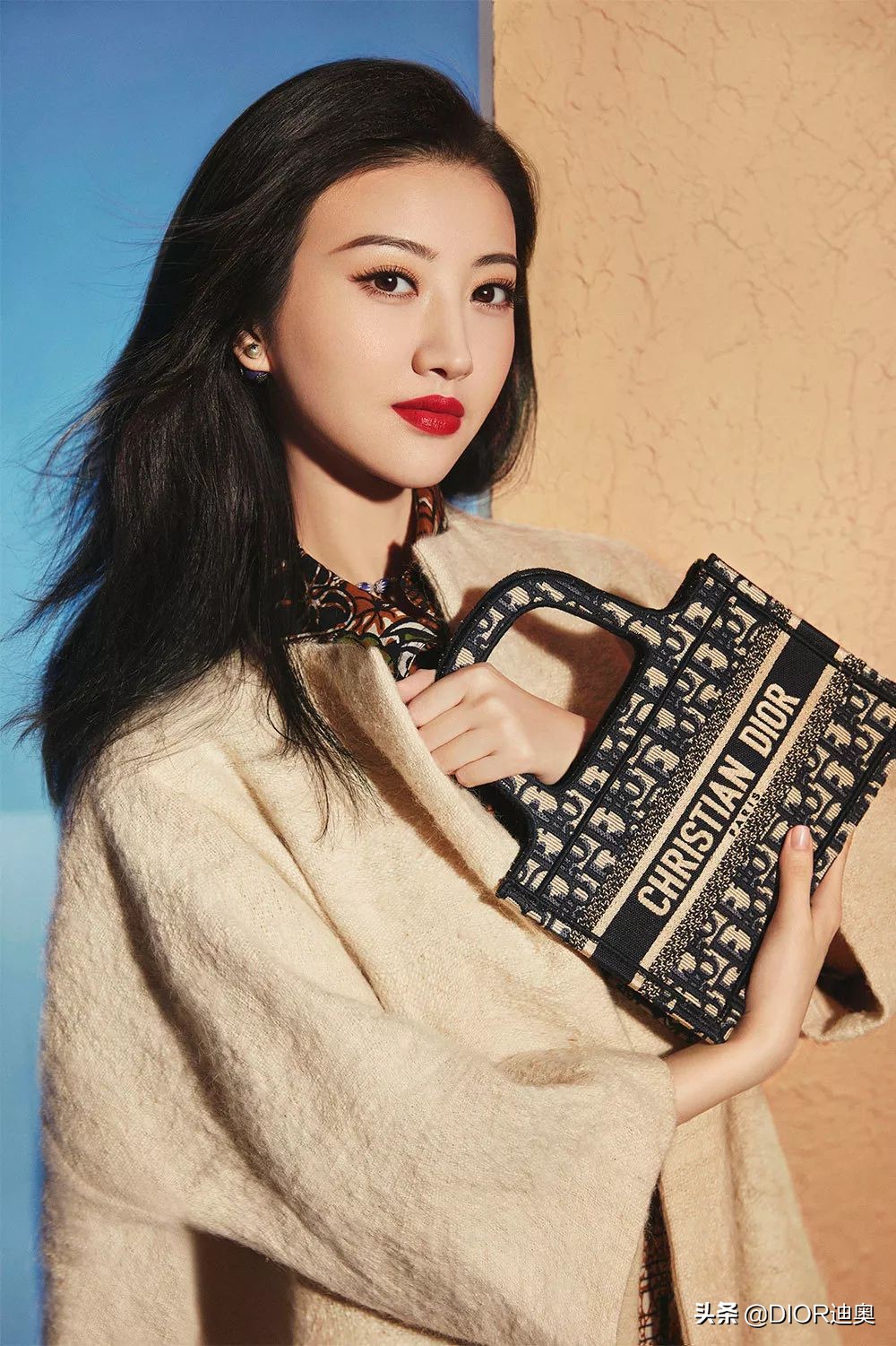 dior迪奥全新bobby手袋经典优雅,迪奥Dior新款手袋