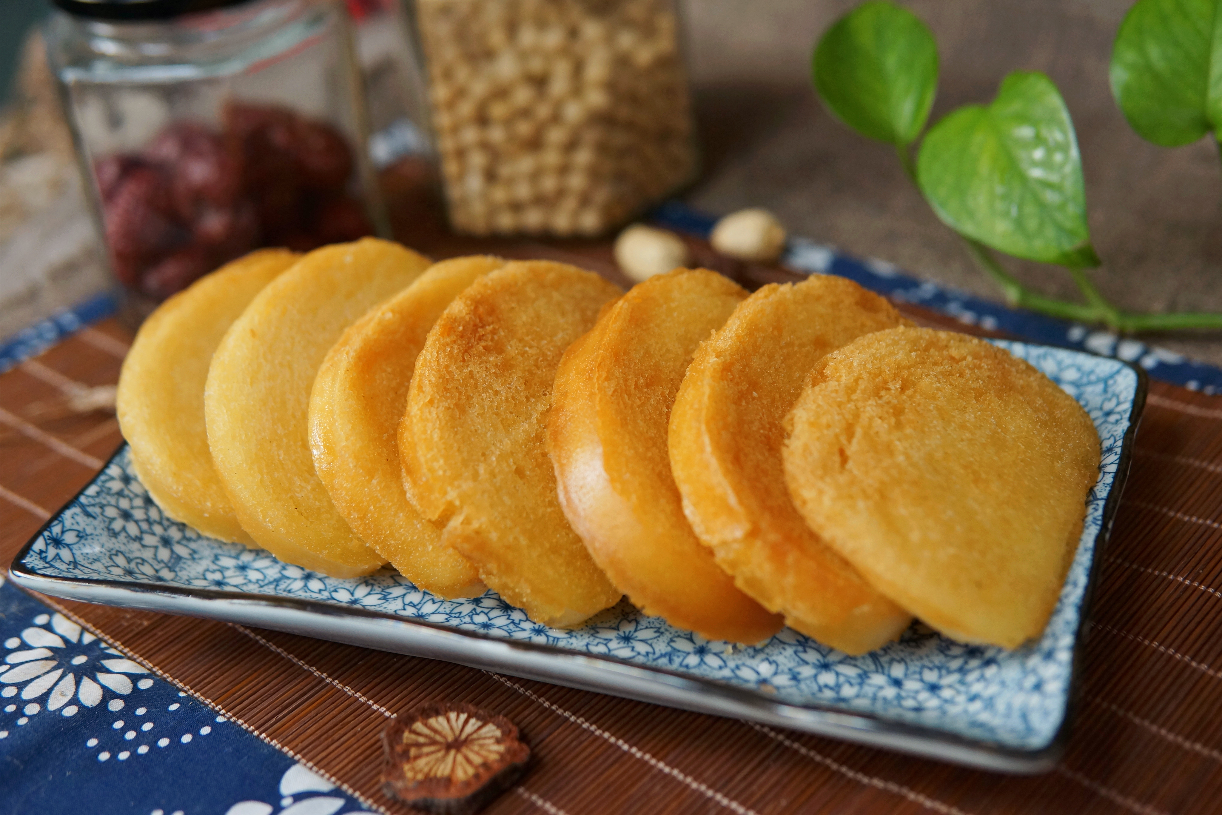 炸馒头片怎么裹面包糠,炸馒头片怎么煎好吃