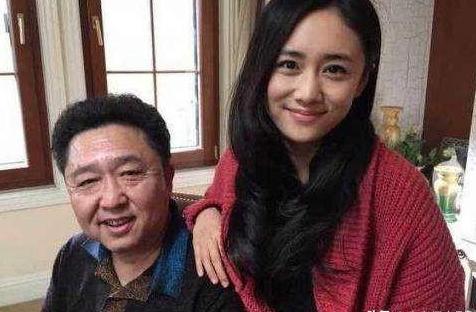 德云社小岳岳的老婆,德云社师兄弟评价岳云鹏老婆