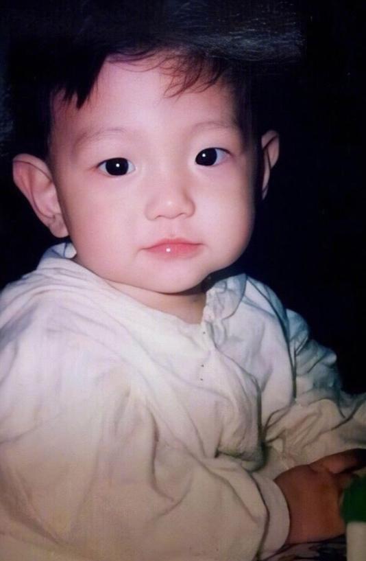 边伯贤生日直播和粉丝约定,边伯贤生日会应援花