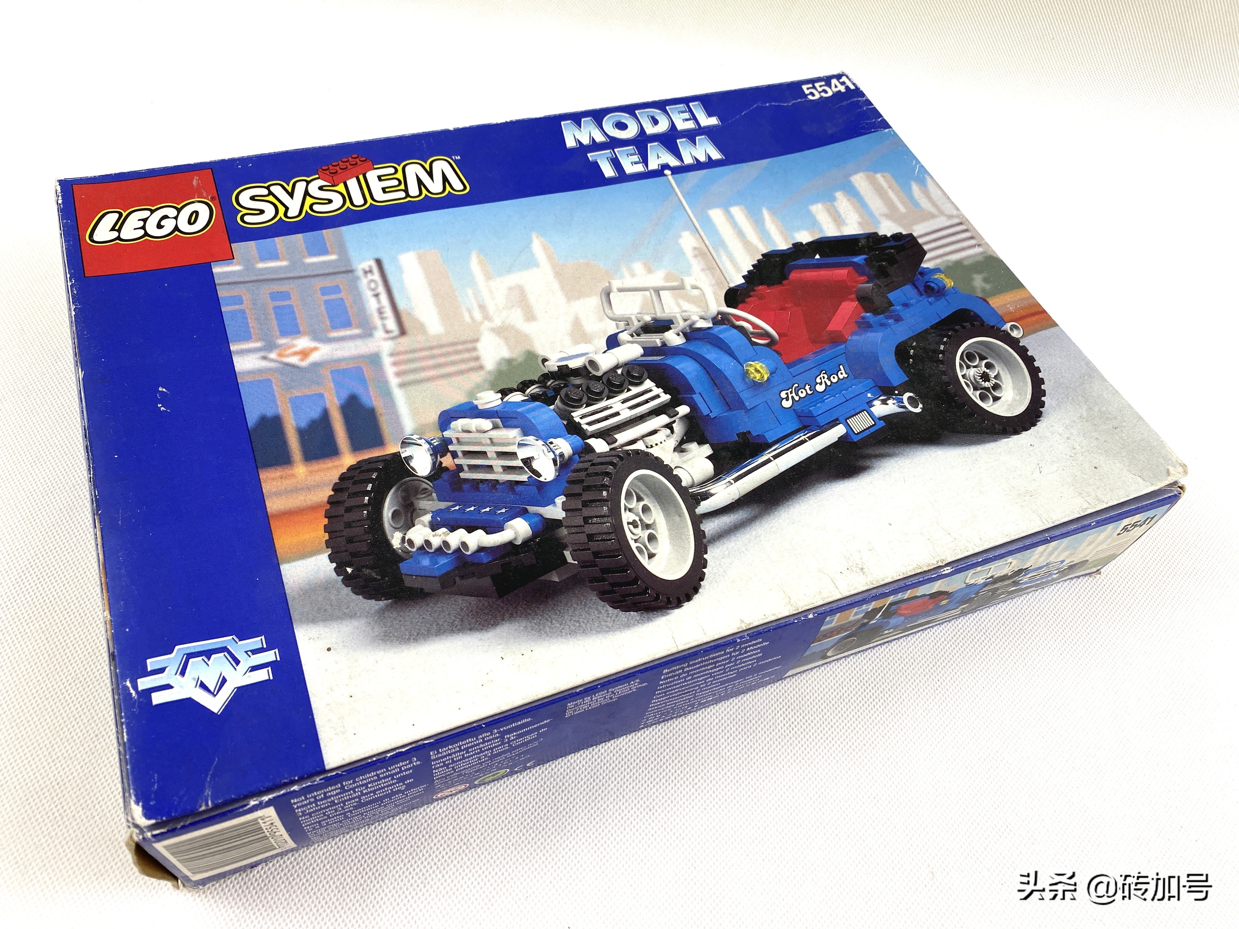 乐*官高**方出的少数几辆HotRod,借5541蓝色狂怒揭开尘封的模型小组