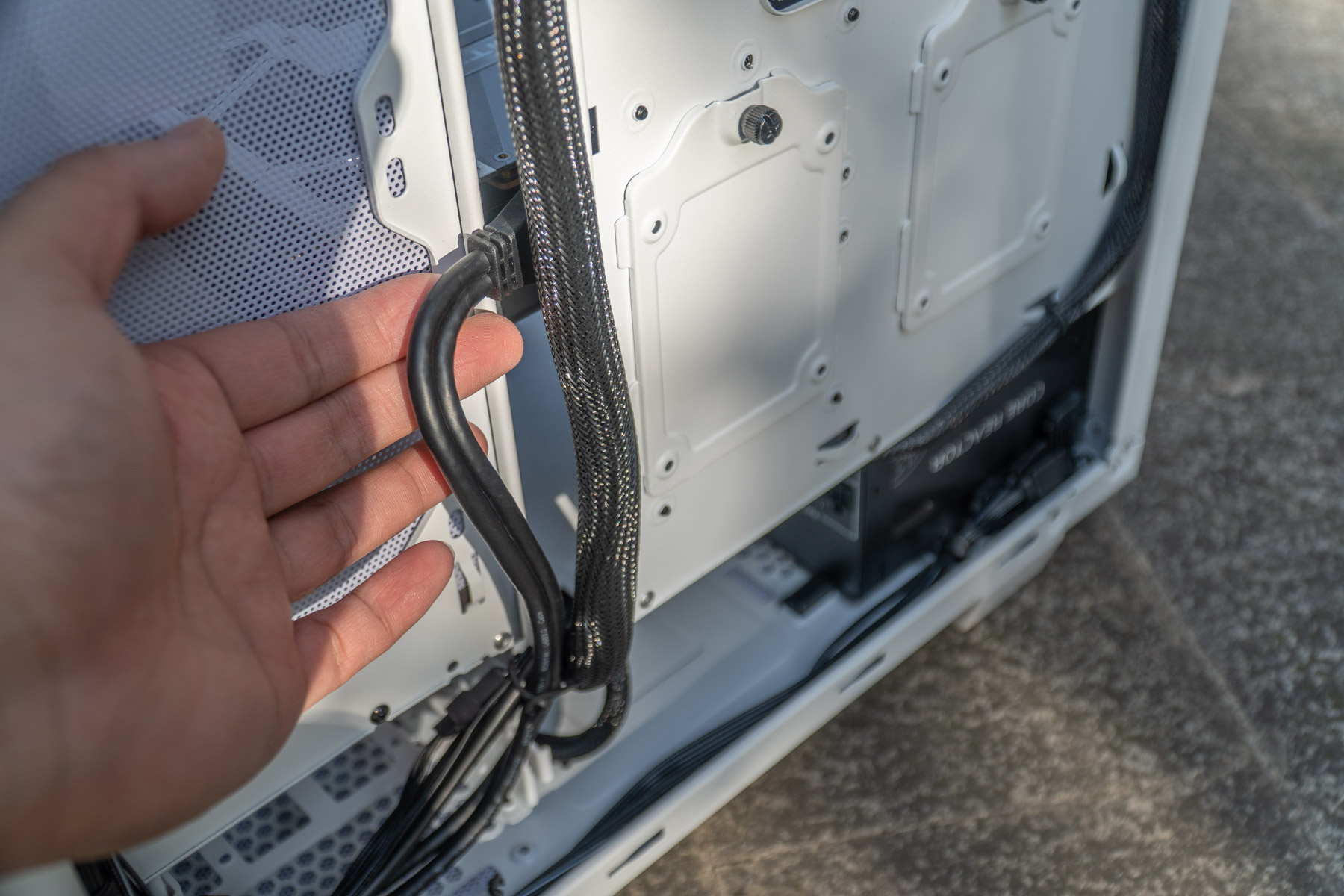 xpg入侵者机箱风扇,威刚xpg入侵者机箱教程