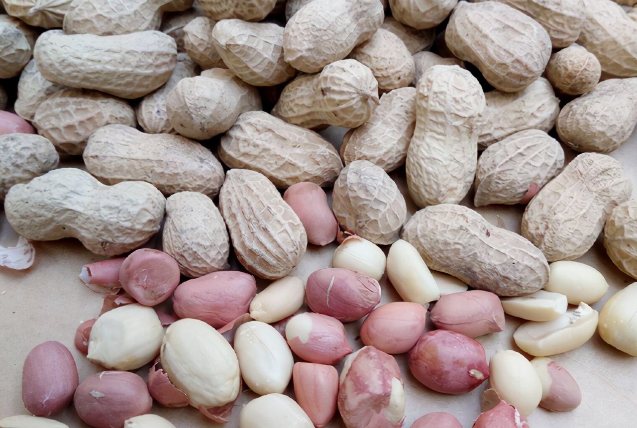 生花生10块钱一斤,摆摊五香花生多少钱一斤