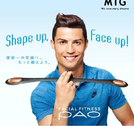 真的不是来搞笑的,樱花妹对小V脸的执着我是真的服!