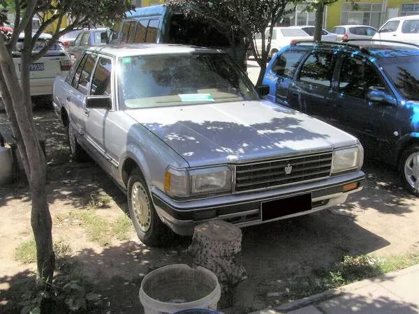 17年皇冠现在值多少钱,老皇冠千禧版多少钱