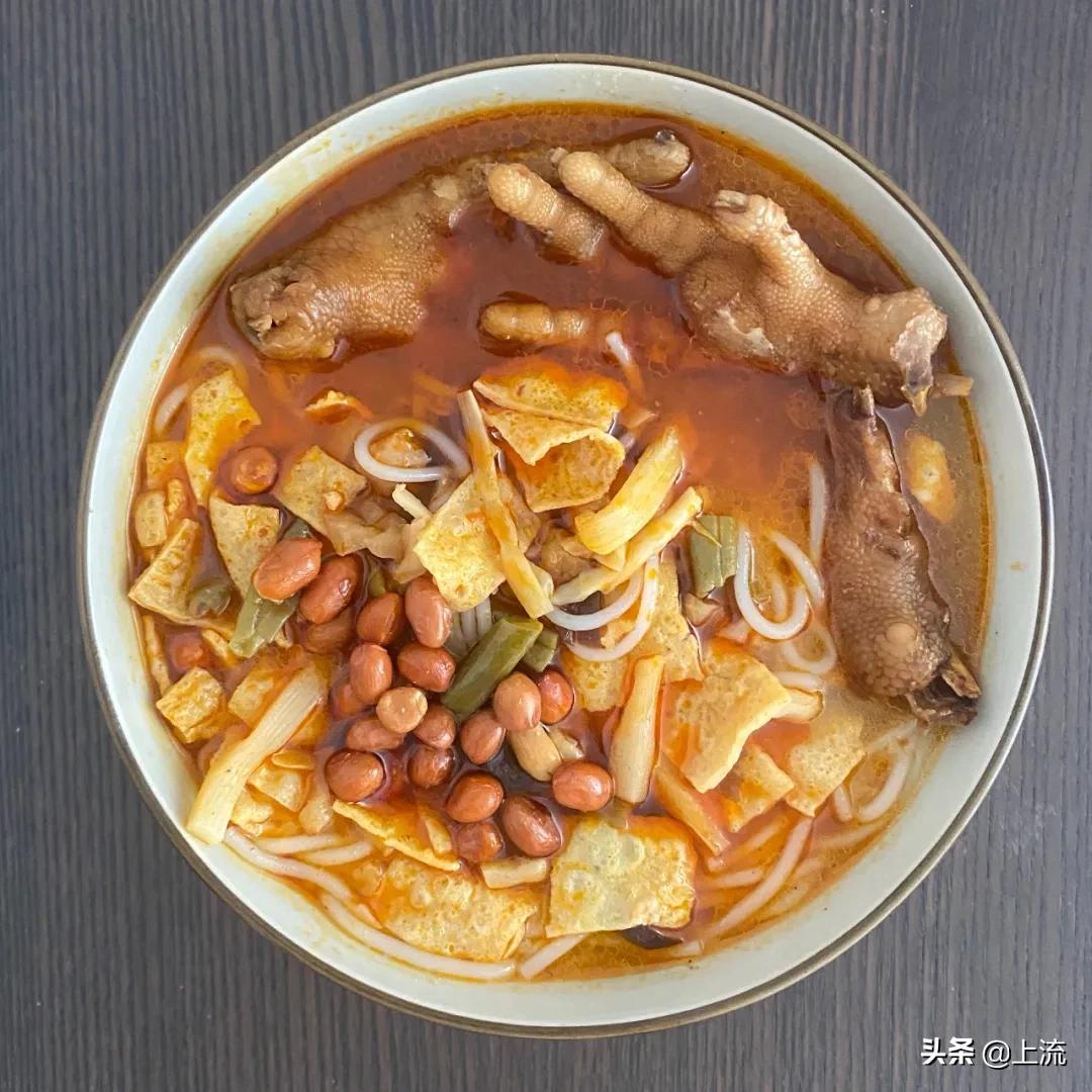 国外去店里抢包,螺蛳粉在国外被抢购