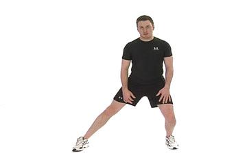 跑步前如何做热身运动,跑步前怎么做拉伸运动腿不疼