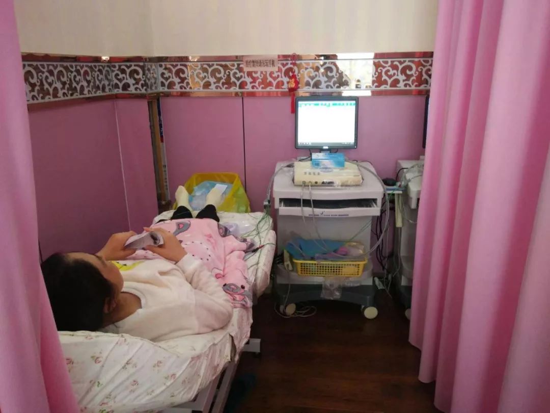 “我就跟他待了一晚上，不可能怀孕”，医生怒批：现在孩子不自爱