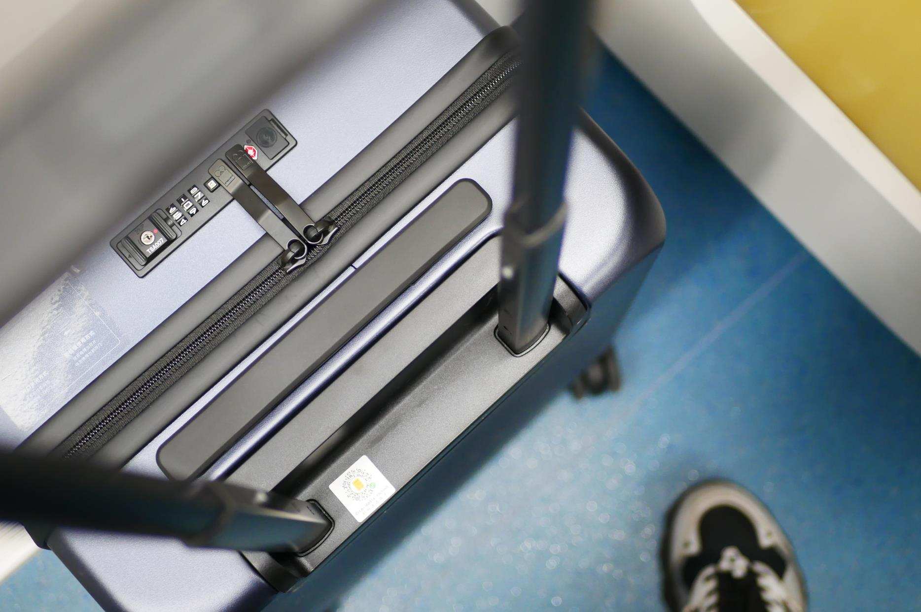 地平线8号行李箱vs小米拉杆箱,地平线8号行李箱和小米90分行李箱