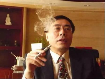 扒一扒“无害”的*子烟电**